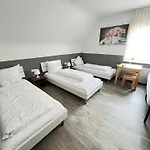 Casa de hóspedes Flyinn-pension Airport-messe *