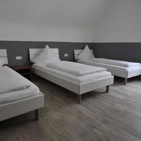 Flyinn-pension Airport-messe *