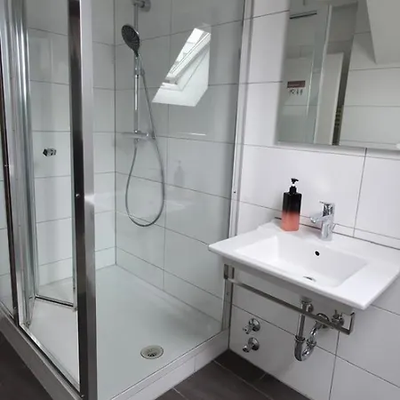 Flyinn-pension Airport-messe Πανσιόν