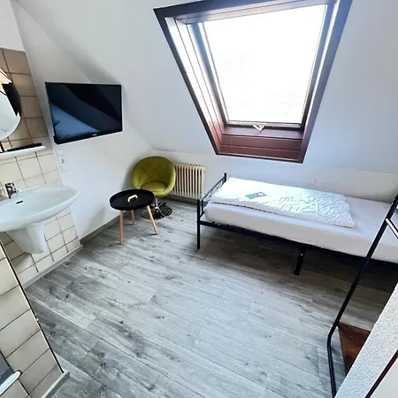 Πανσιόν Flyinn-pension Airport-messe *