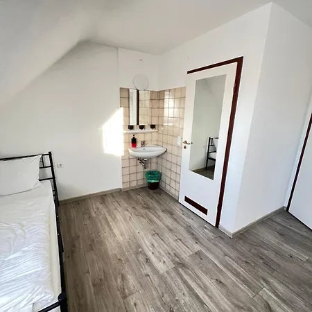 Πανσιόν Flyinn-pension Airport-messe Leinfelden-Echterdingen