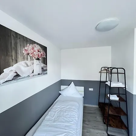 Πανσιόν Flyinn-pension Airport-messe Leinfelden-Echterdingen