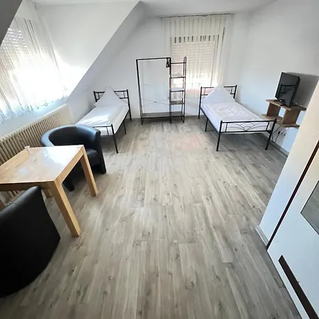 Flyinn-pension Airport-messe Leinfelden-Echterdingen