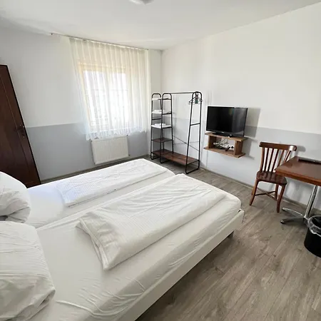 Flyinn-pension Airport-messe Leinfelden-Echterdingen